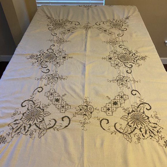 Vintage European Embroidered Floral Grape Vines Tablecloth 65" x 84" - Picture 6 of 12